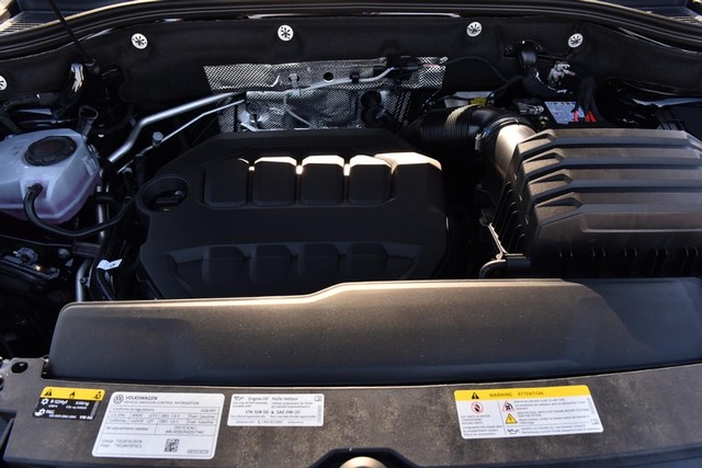 Volkswagen Atlas Cross Sport Vehicle Image 25