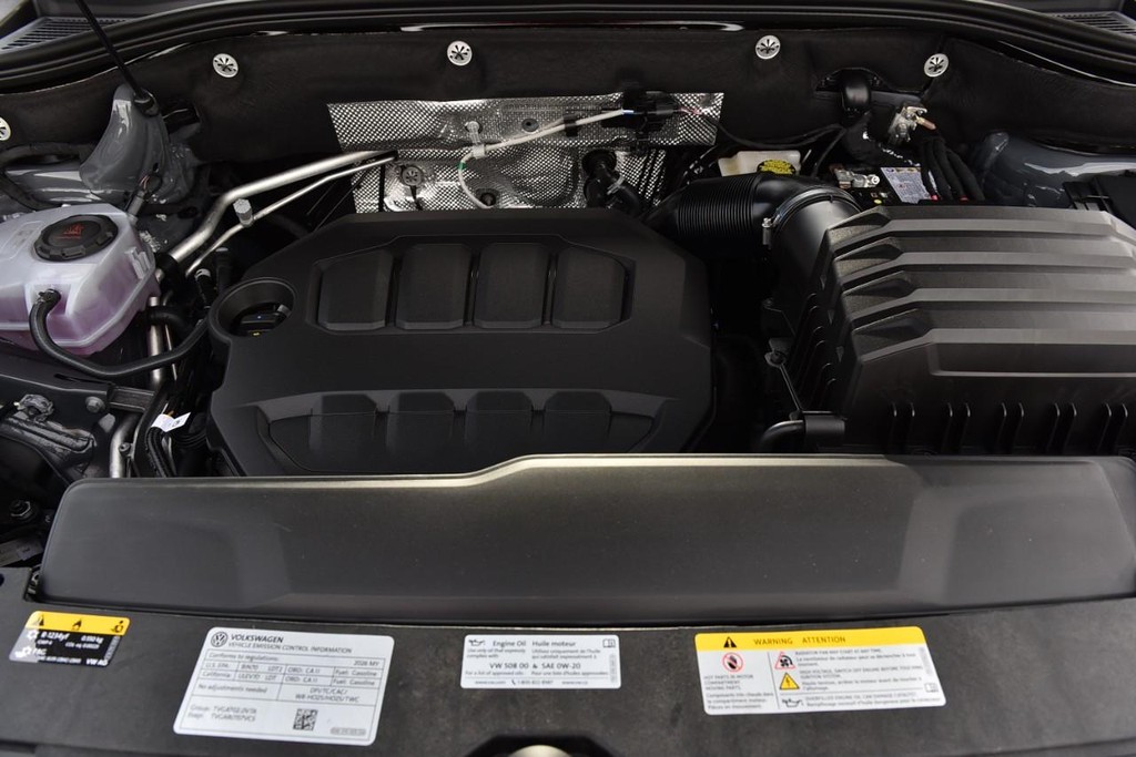 Volkswagen Atlas Cross Sport Vehicle Full-screen Gallery Image 27