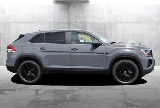 Volkswagen Atlas Cross Sport Vehicle Image 05