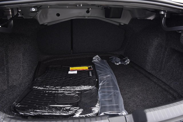 Volkswagen Jetta Vehicle Image 22