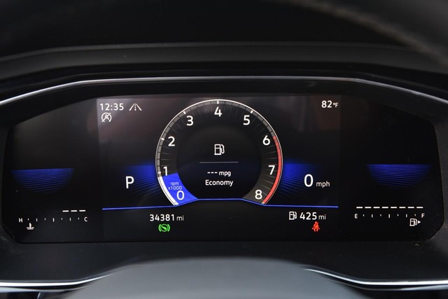 Volkswagen Jetta Vehicle Image 11
