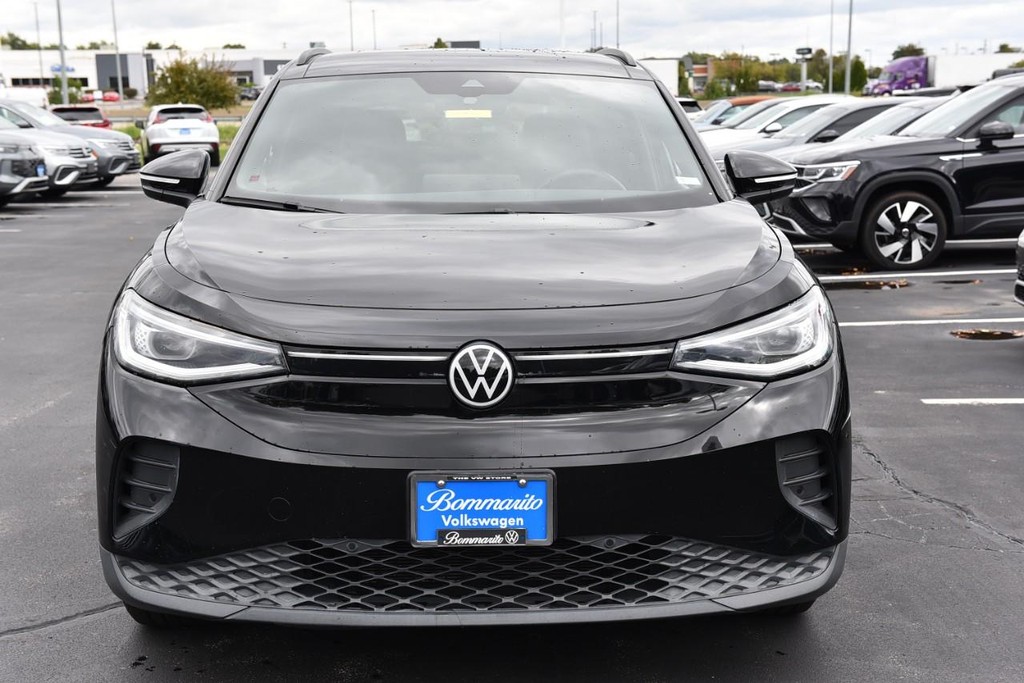 Volkswagen ID.4 Vehicle Full-screen Gallery Image 4