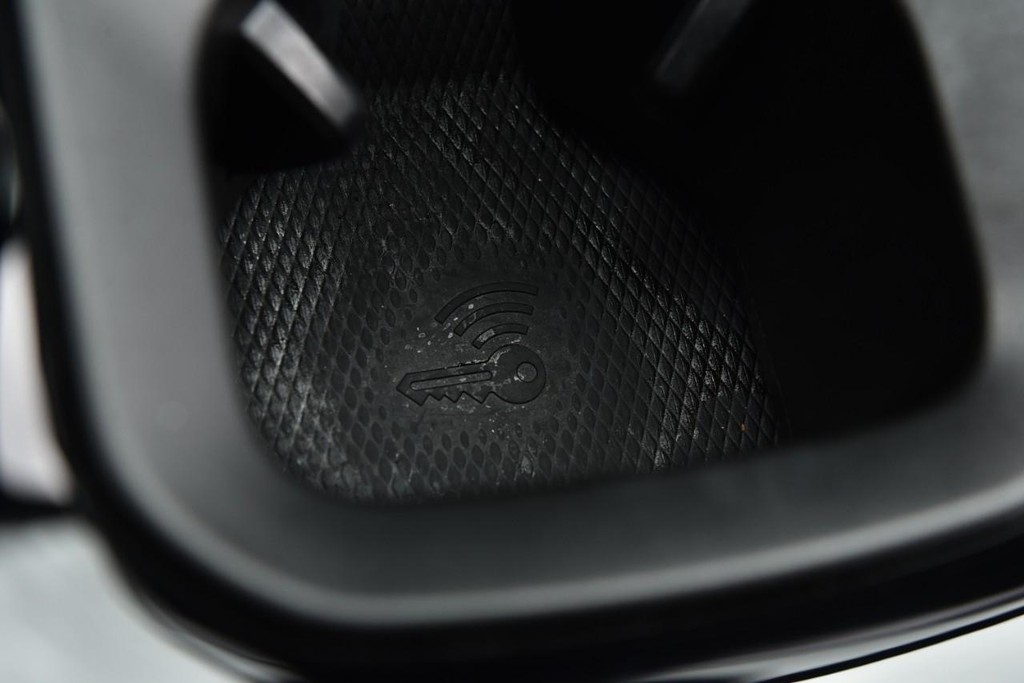 Volkswagen ID.4 Vehicle Full-screen Gallery Image 15