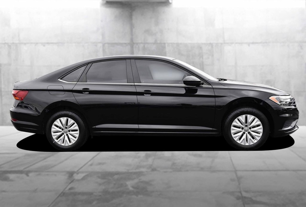 Volkswagen Jetta Vehicle Full-screen Gallery Image 5