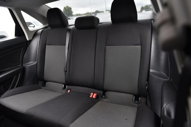 Volkswagen Jetta Vehicle Image 20