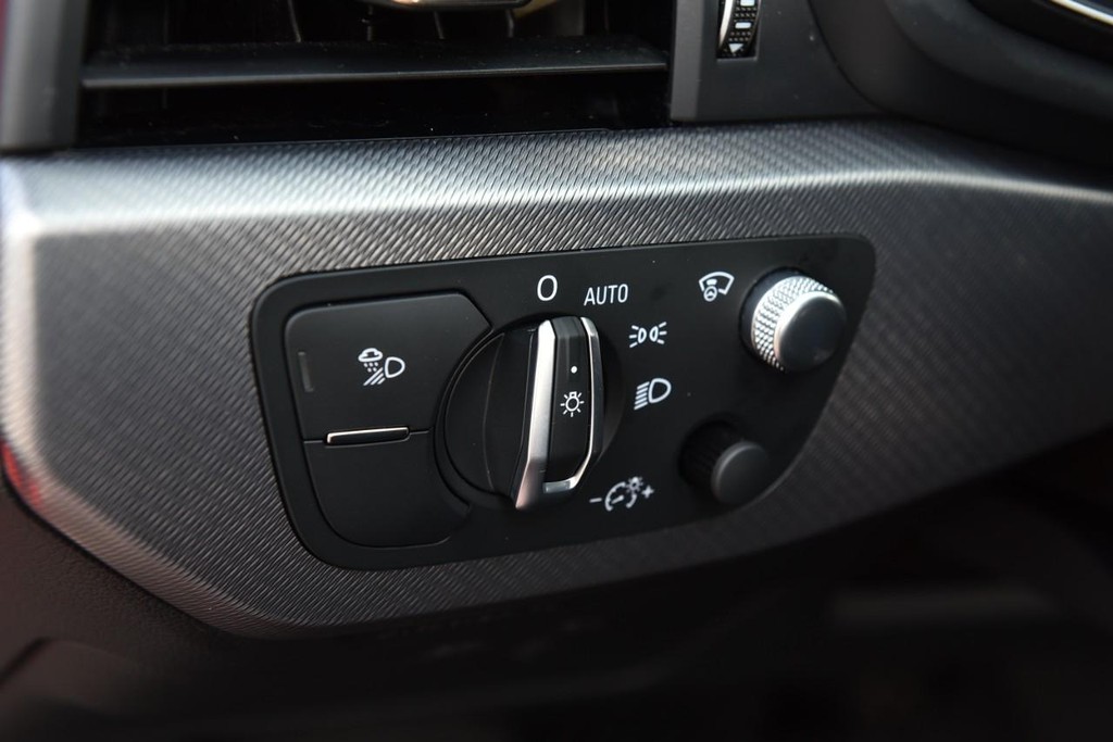 Audi A5 Sportback Vehicle Full-screen Gallery Image 12