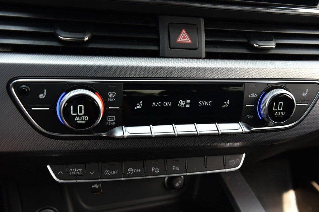 Audi A5 Sportback Vehicle Full-screen Gallery Image 17