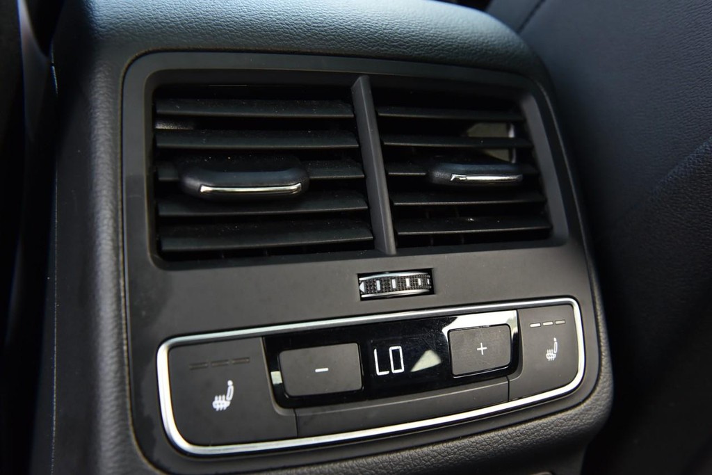 Audi A5 Sportback Vehicle Full-screen Gallery Image 26