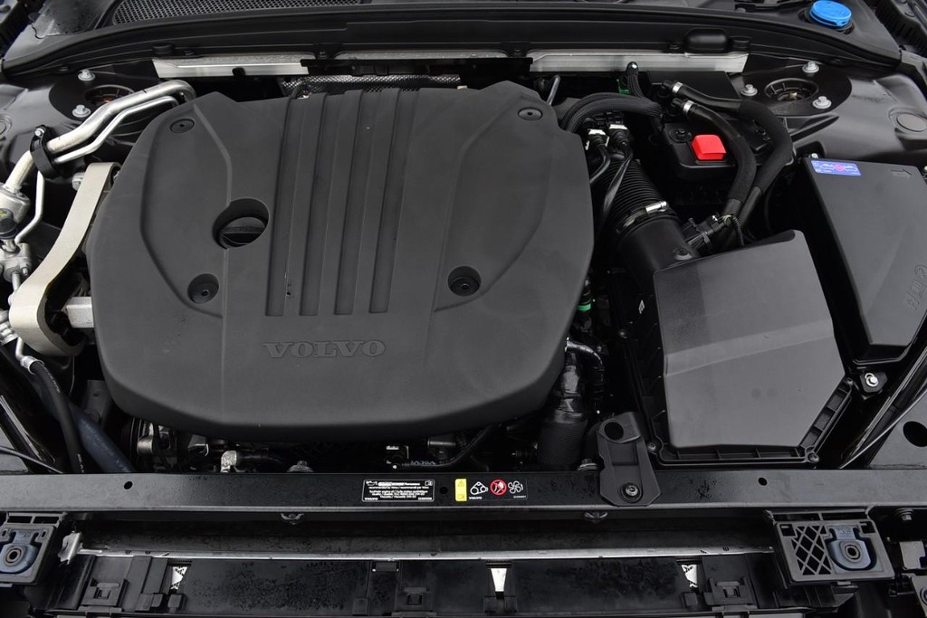 Volvo S60 Vehicle Full-screen Gallery Image 25