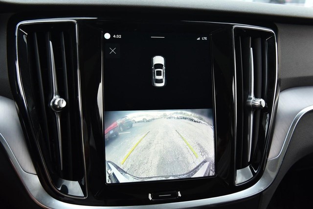 Volvo S60 Vehicle Image 14