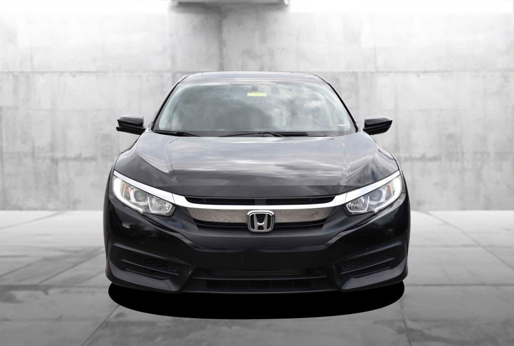 Honda Civic Sedan Vehicle Full-screen Gallery Image 04