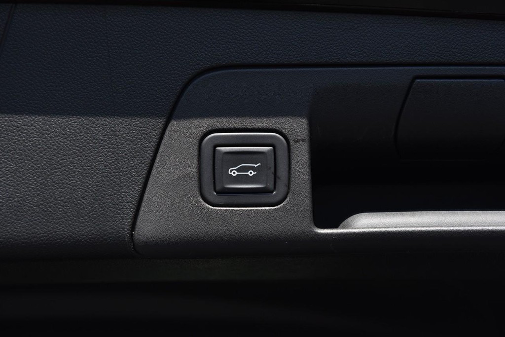 Buick Envision Vehicle Full-screen Gallery Image 28