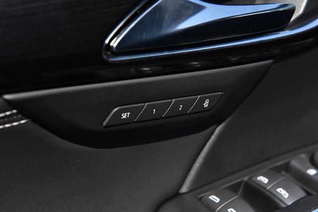 Buick Envision Vehicle Image 10