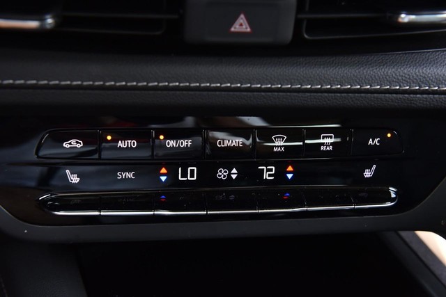 Buick Envision Vehicle Image 16