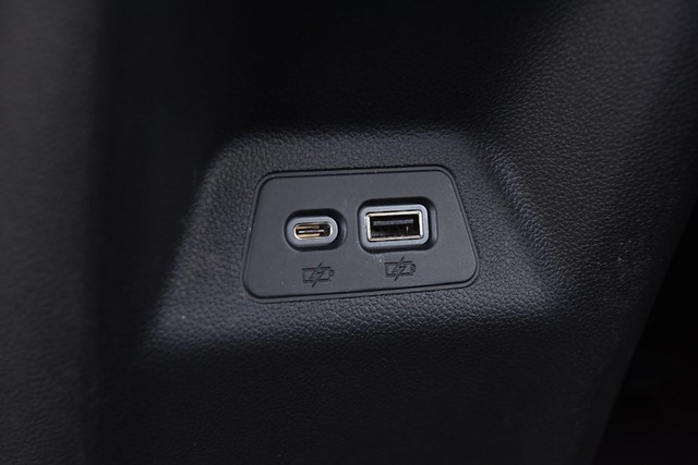 Buick Envision Vehicle Image 26