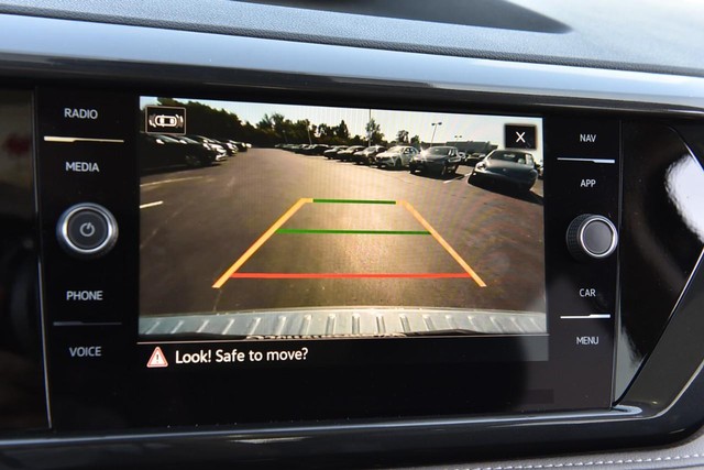 Volkswagen Taos Vehicle Image 13
