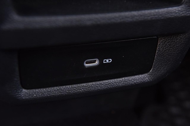 Volkswagen Taos Vehicle Image 25