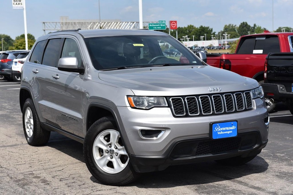 Jeep Grand Cherokee Vehicle Full-screen Gallery Image 2