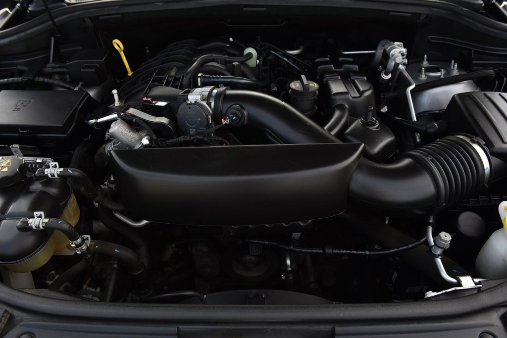 Jeep Grand Cherokee Vehicle Full-screen Gallery Image 23