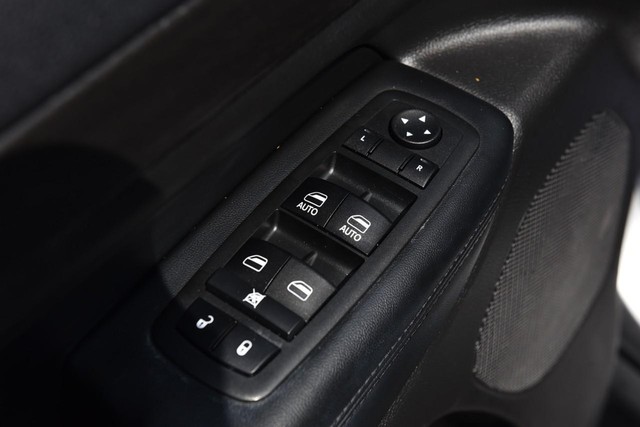 Jeep Grand Cherokee Vehicle Image 08