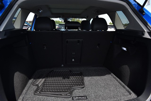 Volkswagen Taos Vehicle Image 25