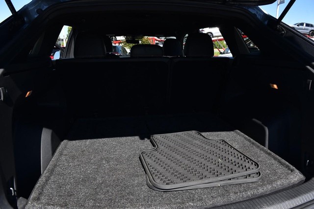 Volkswagen Atlas Cross Sport Vehicle Image 22