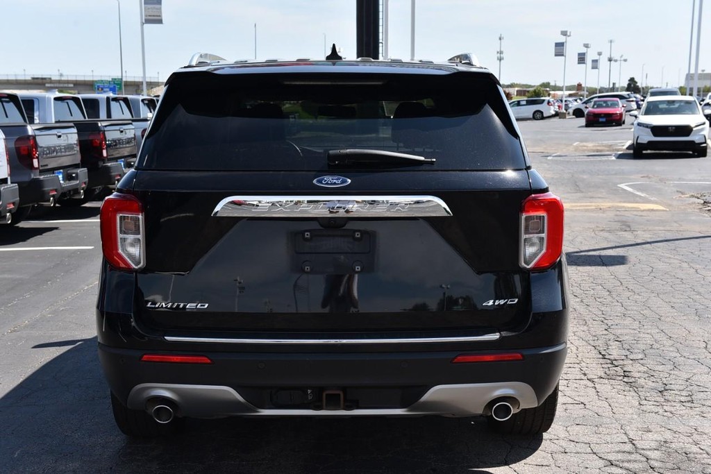 Ford Explorer Vehicle Full-screen Gallery Image 06