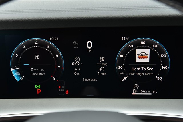 Volkswagen Tiguan Vehicle Image 12