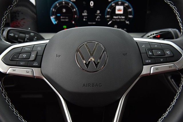 Volkswagen Tiguan Vehicle Image 18