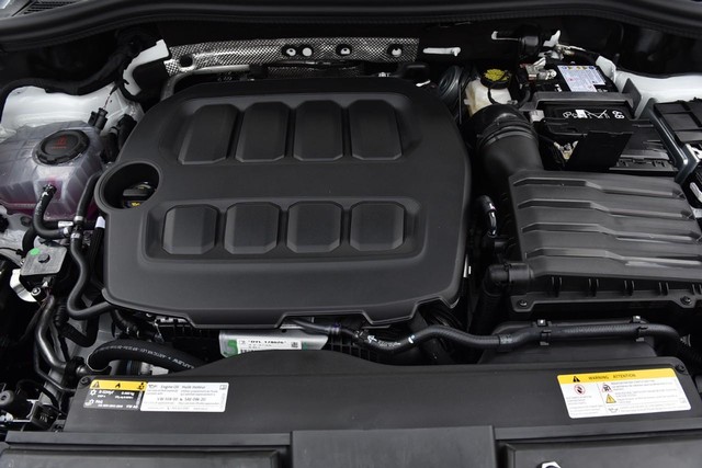 Volkswagen Tiguan Vehicle Image 26