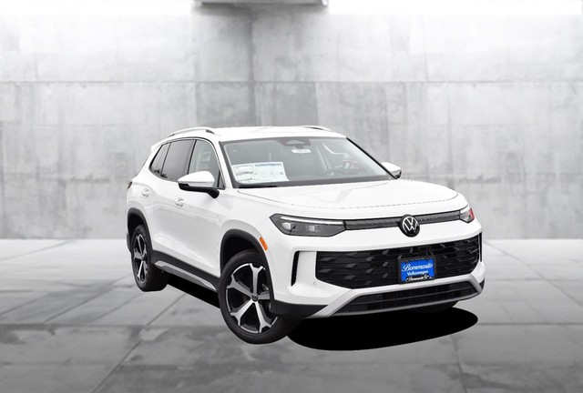 Volkswagen Tiguan Vehicle Image 02