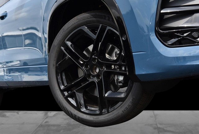 Volkswagen Tiguan Vehicle Image 03