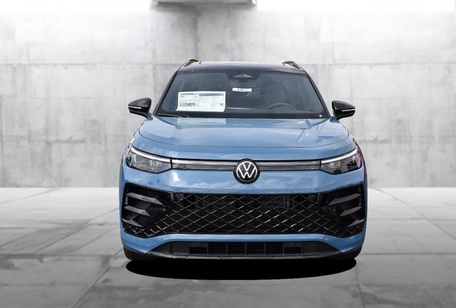 Volkswagen Tiguan Vehicle Image 04