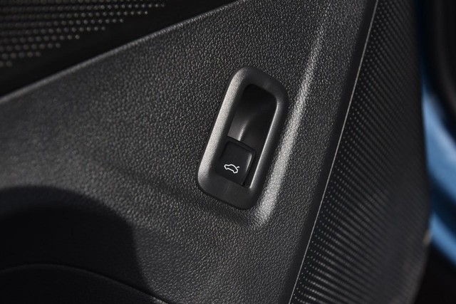 Volkswagen Tiguan Vehicle Image 09