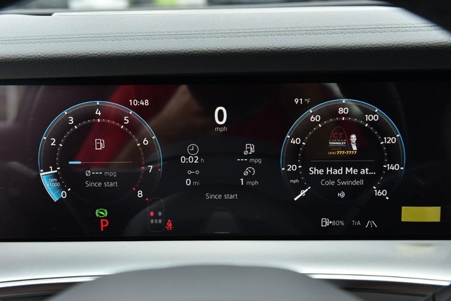 Volkswagen Tiguan Vehicle Image 12