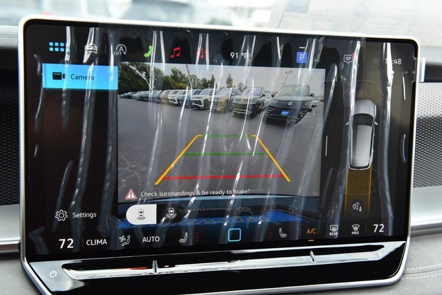 Volkswagen Tiguan Vehicle Image 13