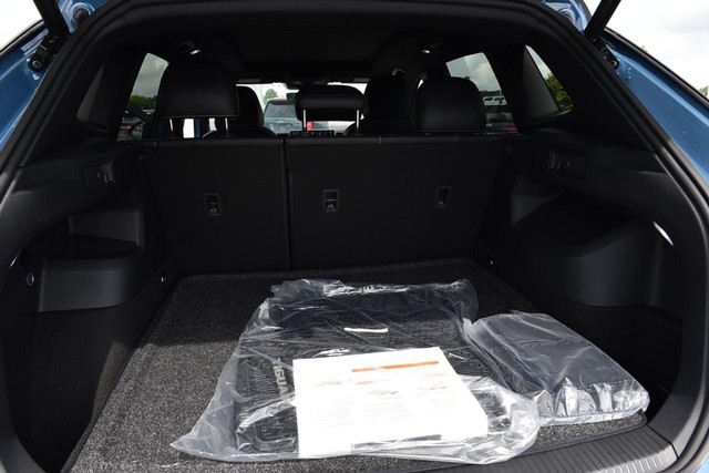 Volkswagen Tiguan Vehicle Image 25