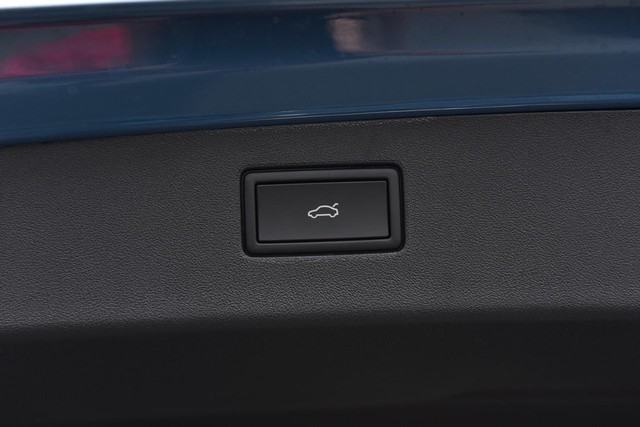 Volkswagen Tiguan Vehicle Image 26