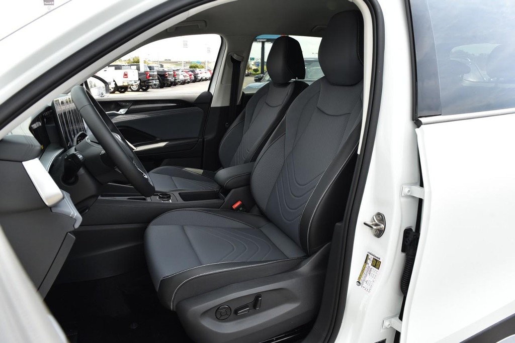 Volkswagen Tiguan Vehicle Full-screen Gallery Image 19