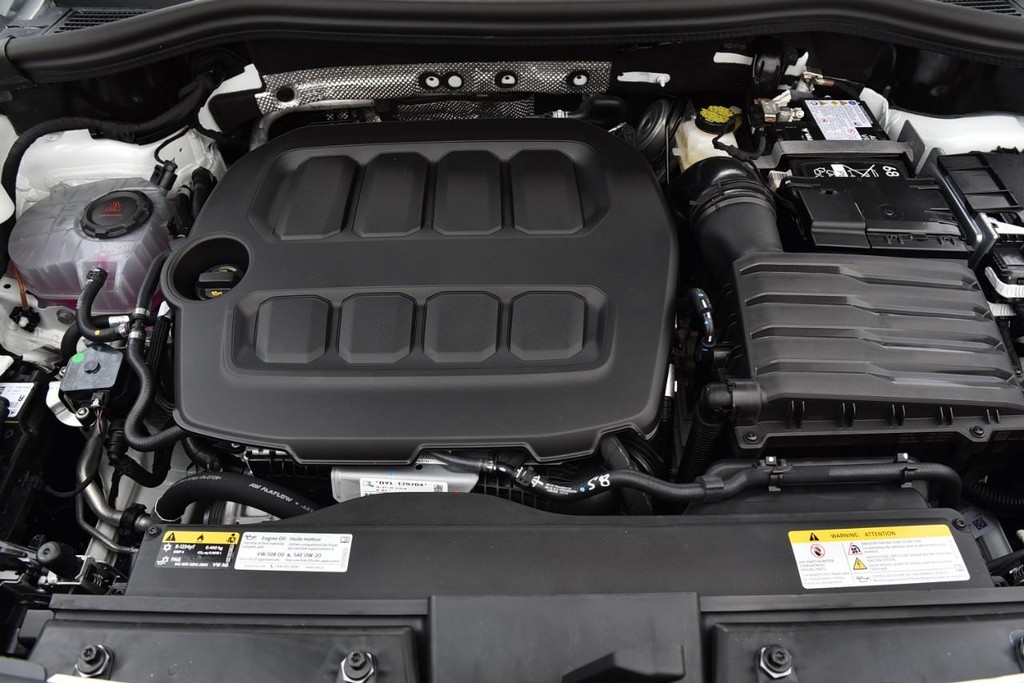 Volkswagen Tiguan Vehicle Full-screen Gallery Image 26