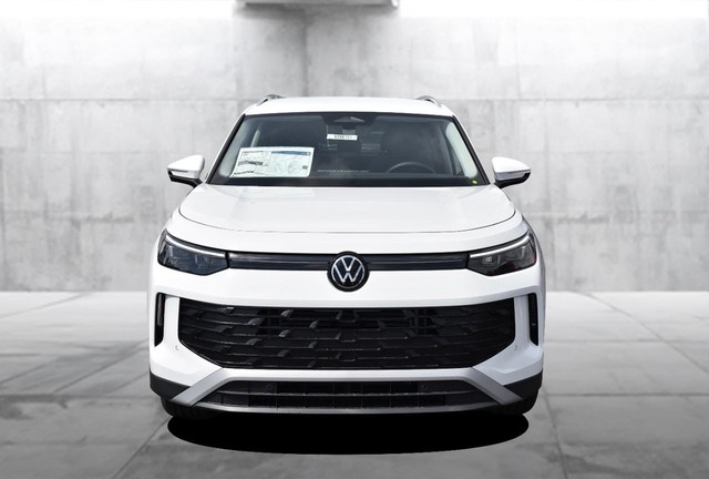 Volkswagen Tiguan Vehicle Image 04