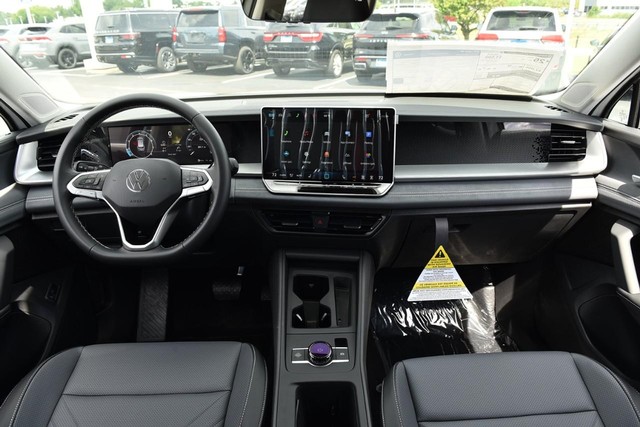 Volkswagen Tiguan Vehicle Image 07