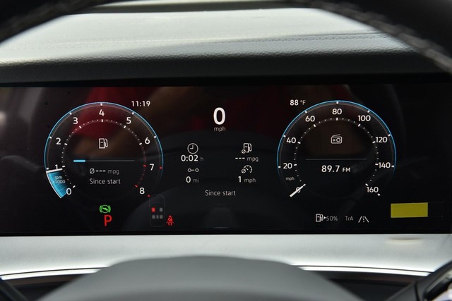 Volkswagen Tiguan Vehicle Image 12