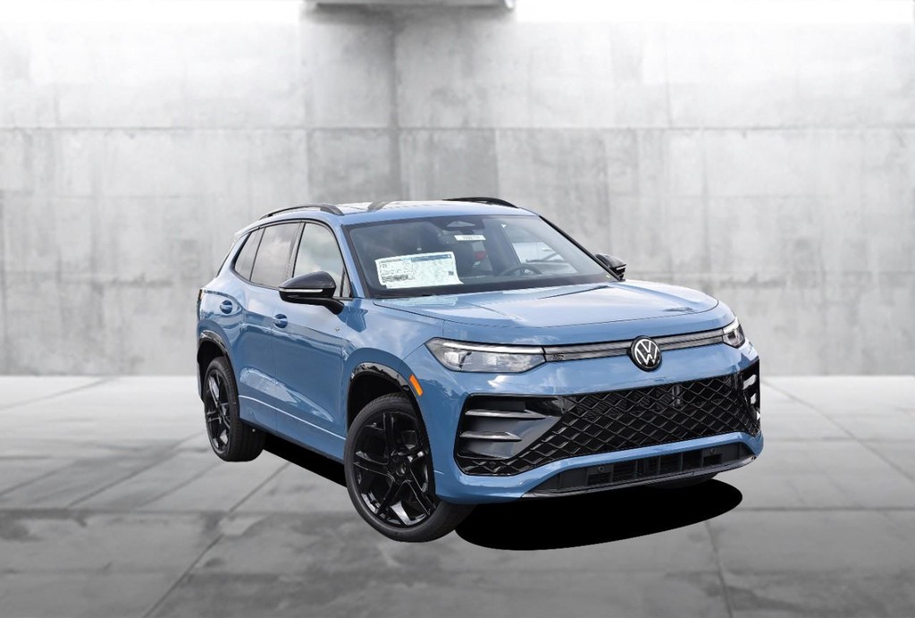 Volkswagen Tiguan Vehicle Full-screen Gallery Image 2