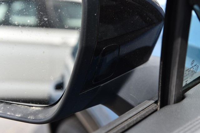 Volkswagen Tiguan Vehicle Image 10