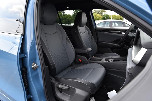 Volkswagen Tiguan Vehicle Image 20