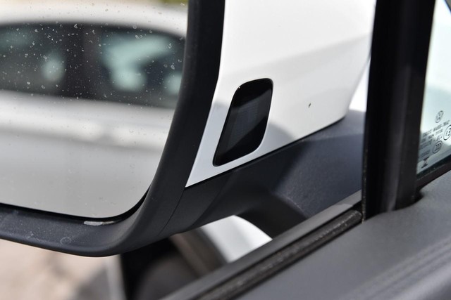 Volkswagen Tiguan Vehicle Image 10