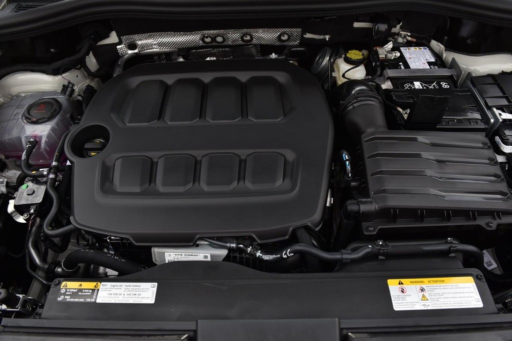 Volkswagen Tiguan Vehicle Full-screen Gallery Image 26
