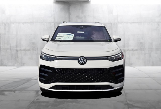 Volkswagen Tiguan Vehicle Image 04