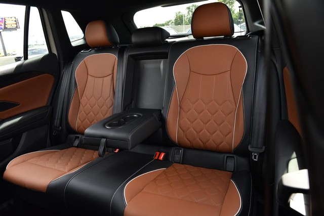 Volkswagen Tiguan Vehicle Image 21